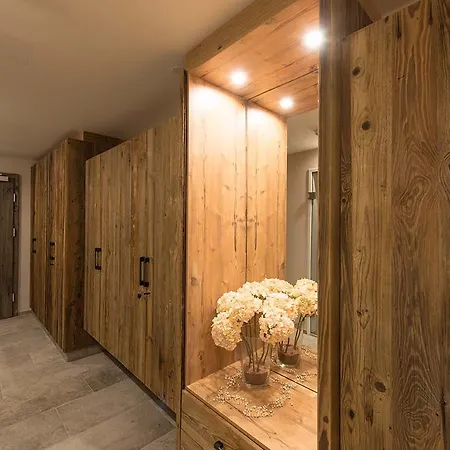 Aparthotel Universo 3*