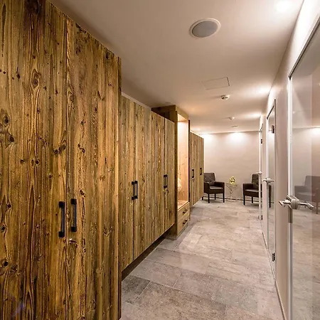 Aparthotel Universo