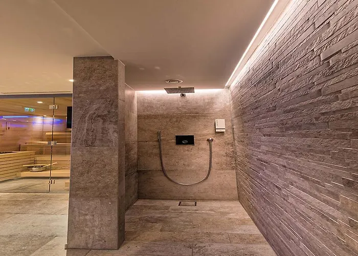 Aparthotel Universo 3*