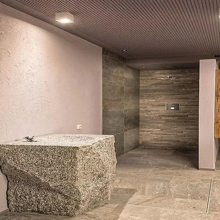 Universo 瑟弗浩斯